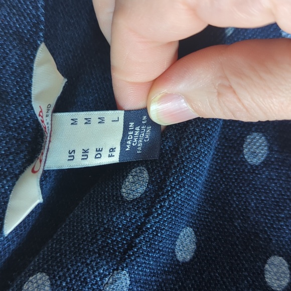 SALE 2/$6 Lands' End Top - Picture 3 of 6
